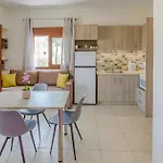 Aloustina In Archangelos 아파트