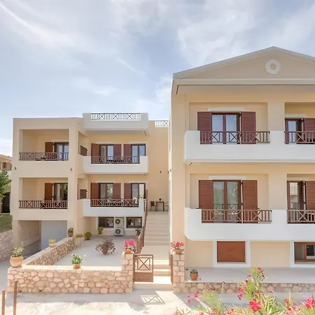 Apartment Aloustina In Archangelos *